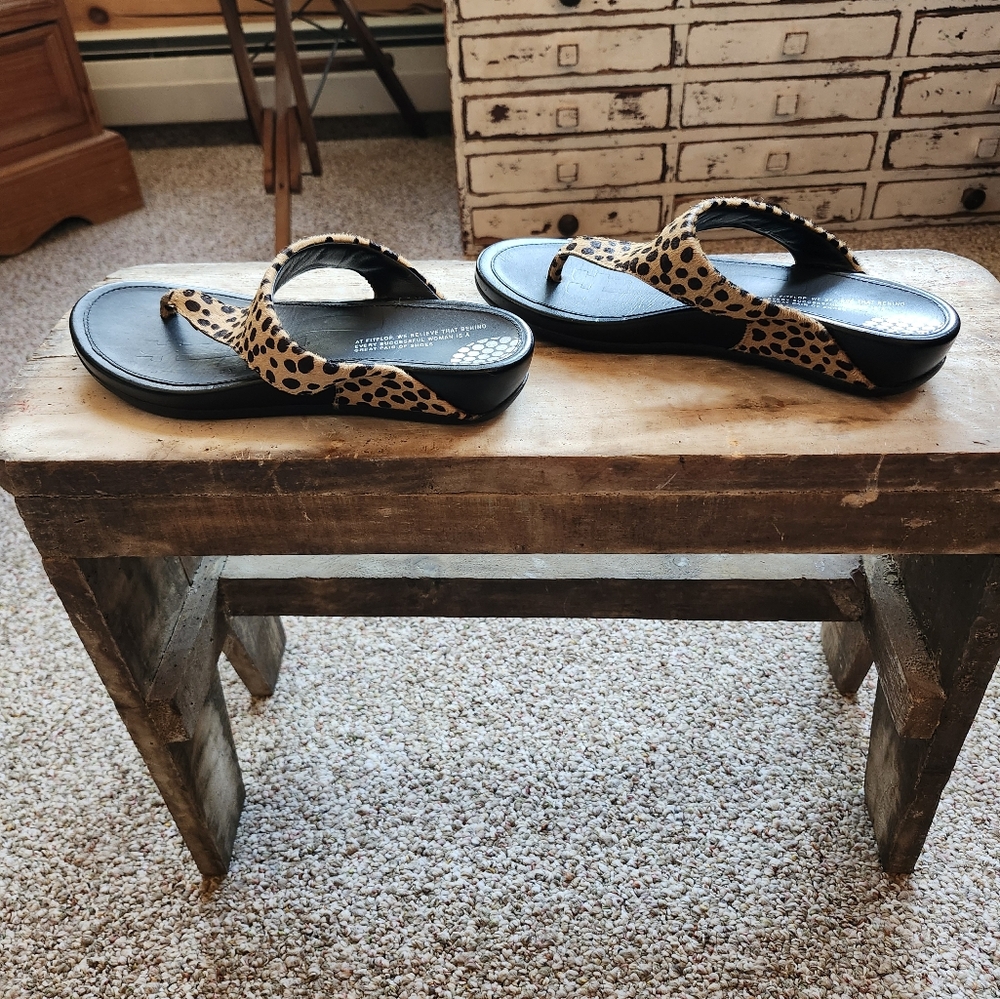 Fitflop sandals size 6